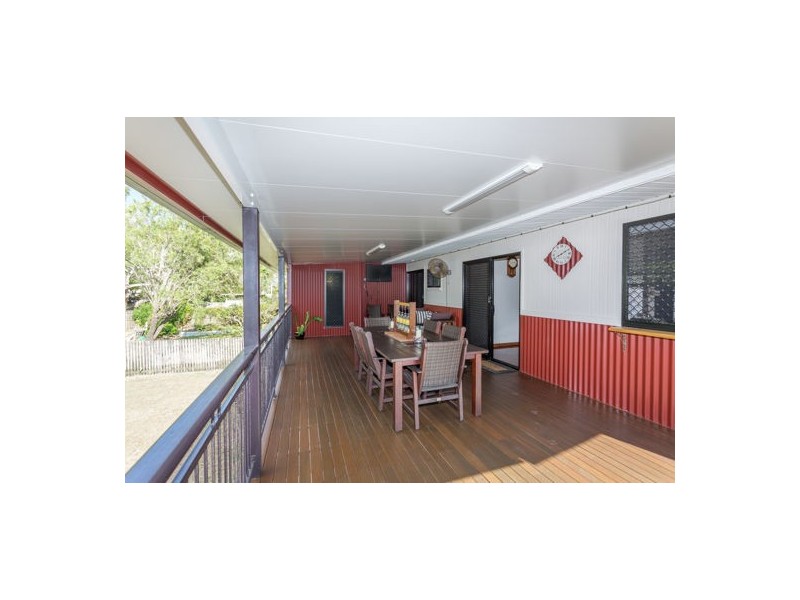 9 Quail Street, Slade Point QLD 4740