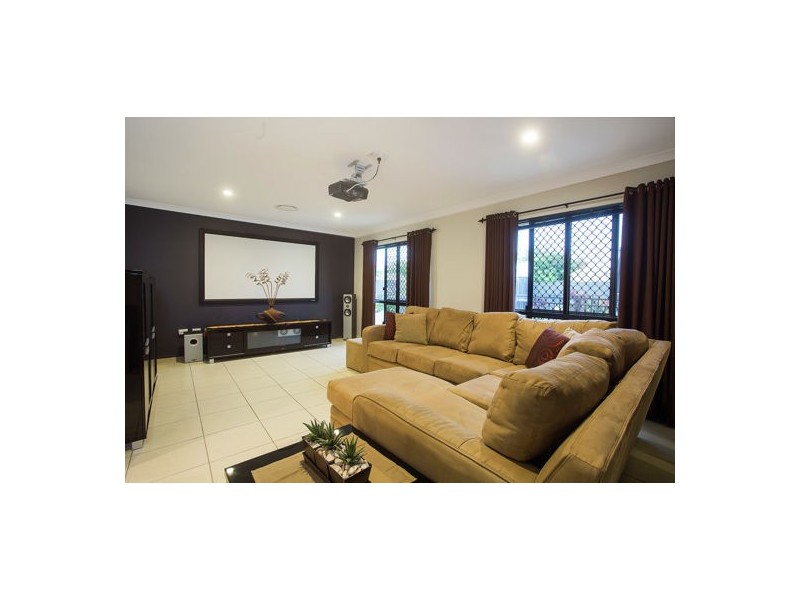 14 Carmela Court, Ooralea QLD 4740