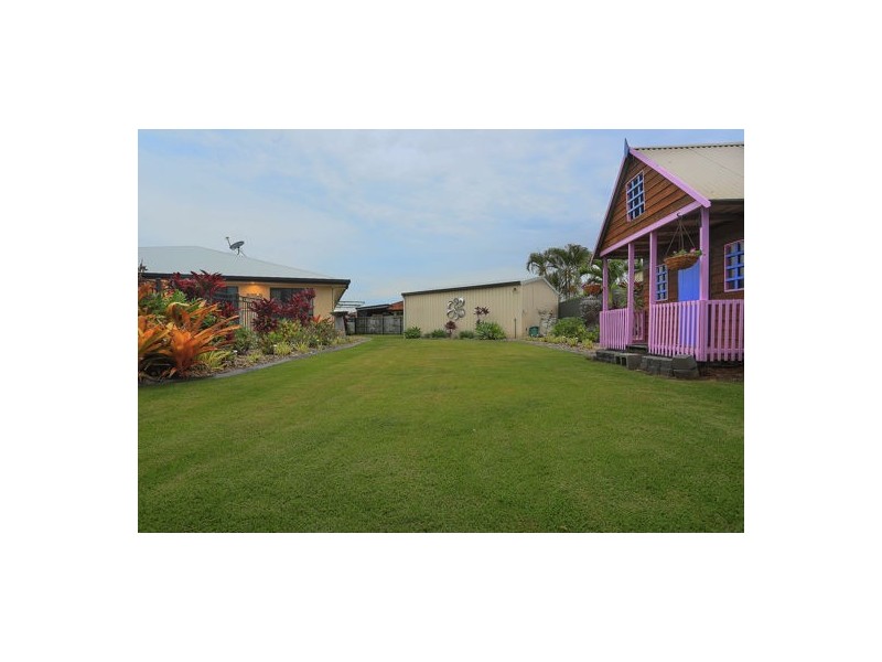 14 Carmela Court, Ooralea QLD 4740