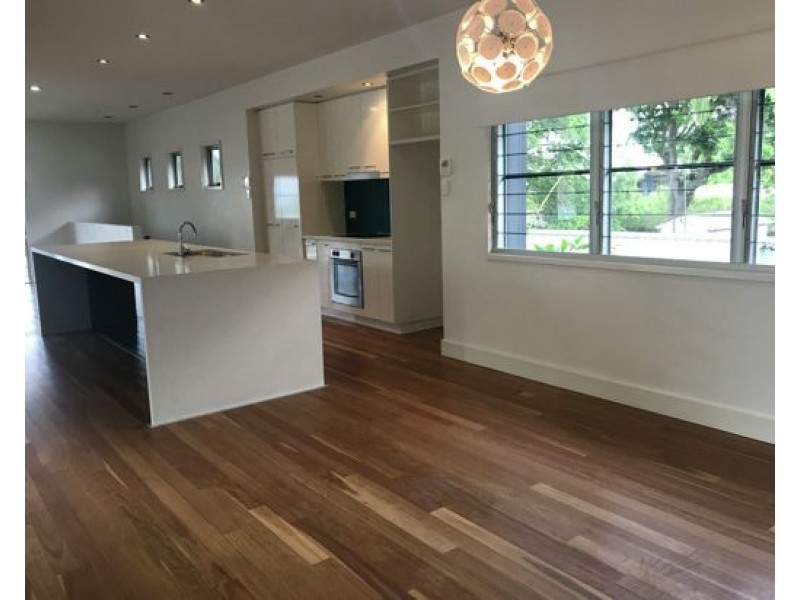 4 Mango Ave, Eimeo QLD 4740