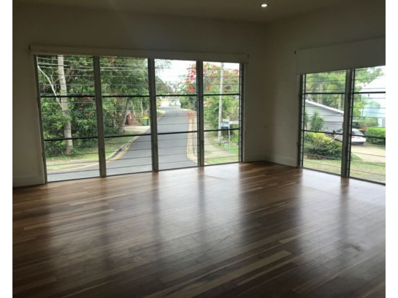 4 Mango Ave, Eimeo QLD 4740