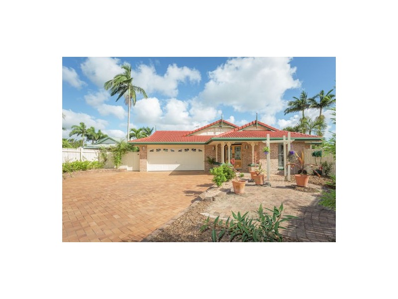 7 Bradman Drive, Glenella QLD 4740