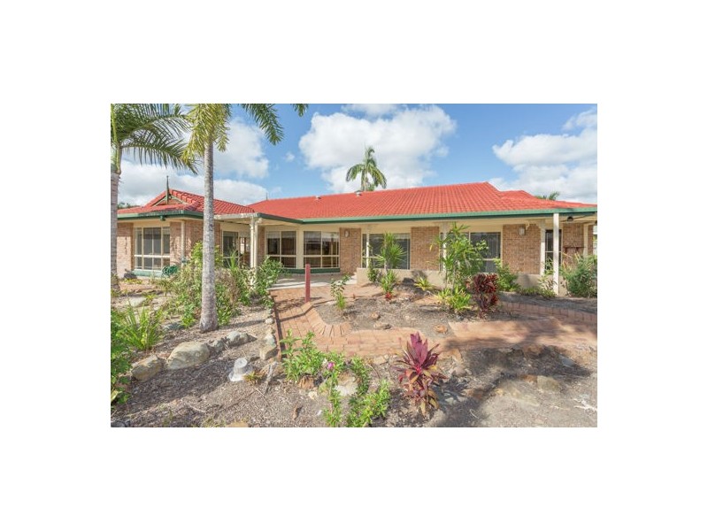 7 Bradman Drive, Glenella QLD 4740