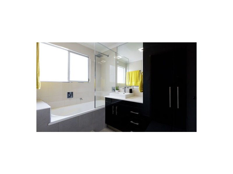 7 Houdewind Street, Eimeo QLD 4740