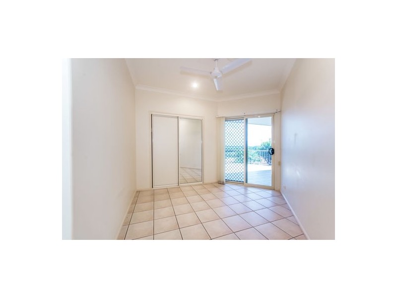 8 Roy Court, Glenella QLD 4740