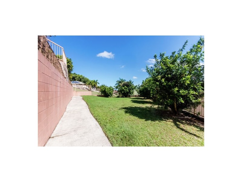 8 Roy Court, Glenella QLD 4740