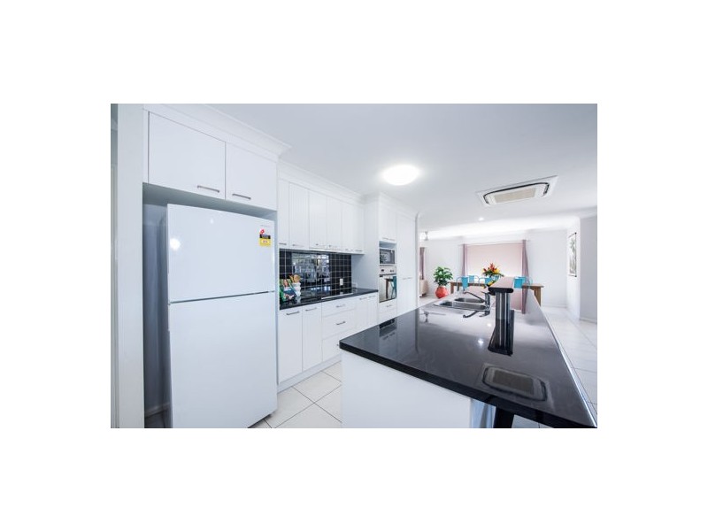 20 Debbiesue Drive, Mount Pleasant QLD 4740