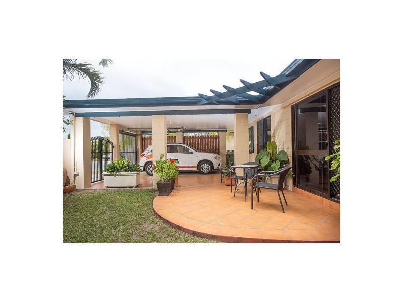 15 Ulanda Drive, South Mackay QLD 4740