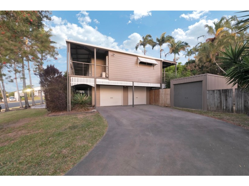 15 Woodlands Drive, Eimeo QLD 4740