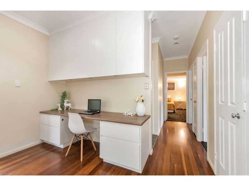 15 Woodlands Drive, Eimeo QLD 4740