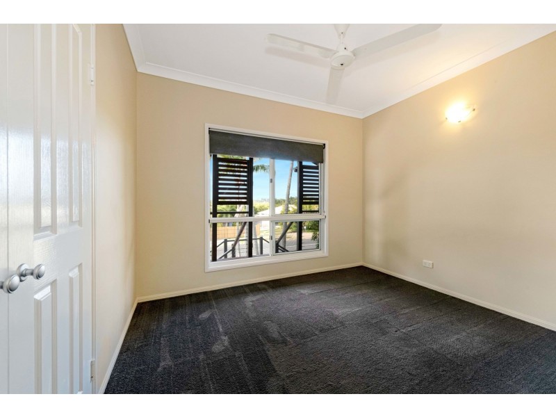 15 Woodlands Drive, Eimeo QLD 4740