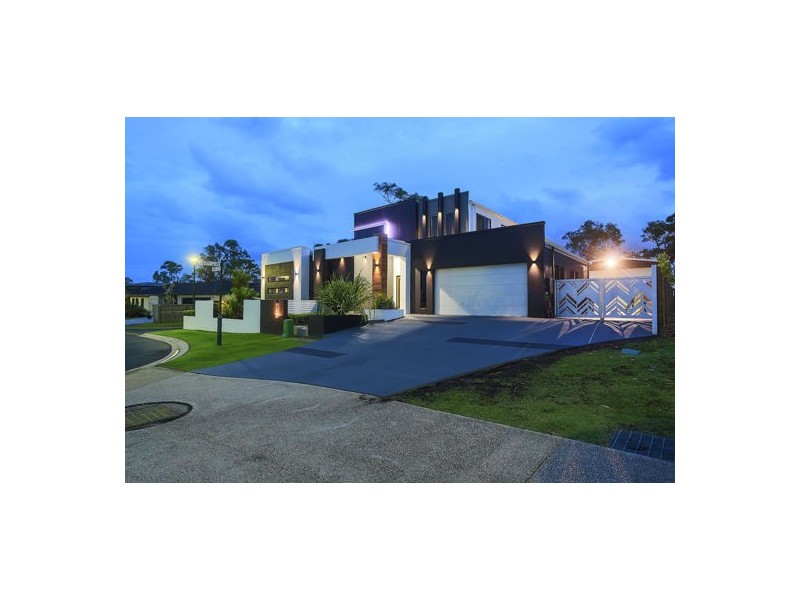 11 Joseph Court, Glenella QLD 4740