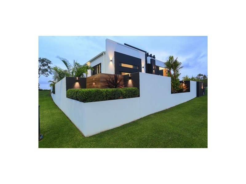 11 Joseph Court, Glenella QLD 4740