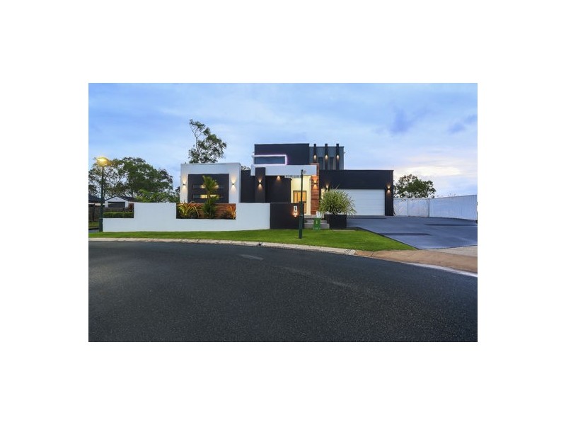 11 Joseph Court, Glenella QLD 4740