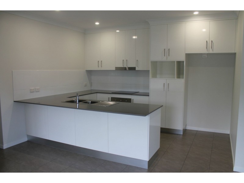 32 Vincent Street, South Mackay QLD 4740