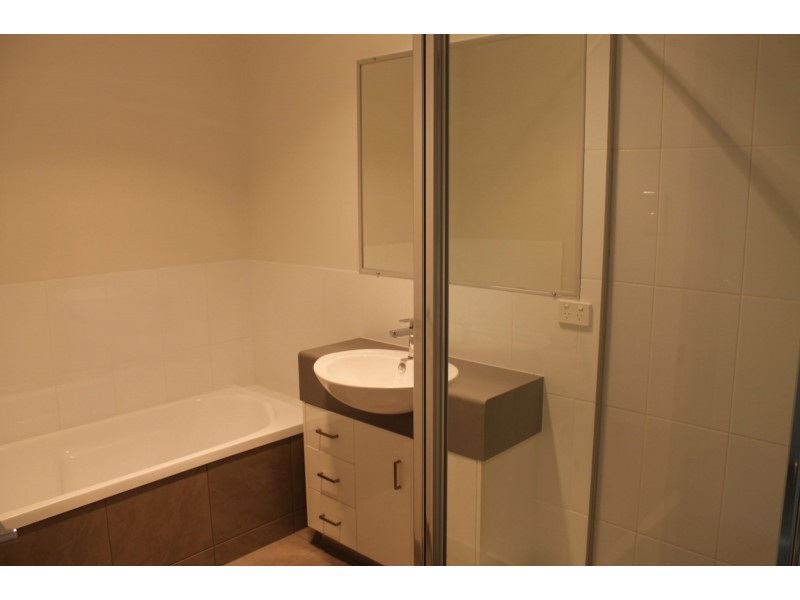 32 Vincent Street, South Mackay QLD 4740