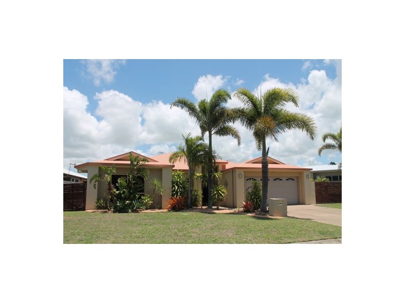18 Portside Place, Shoal Point QLD 4750