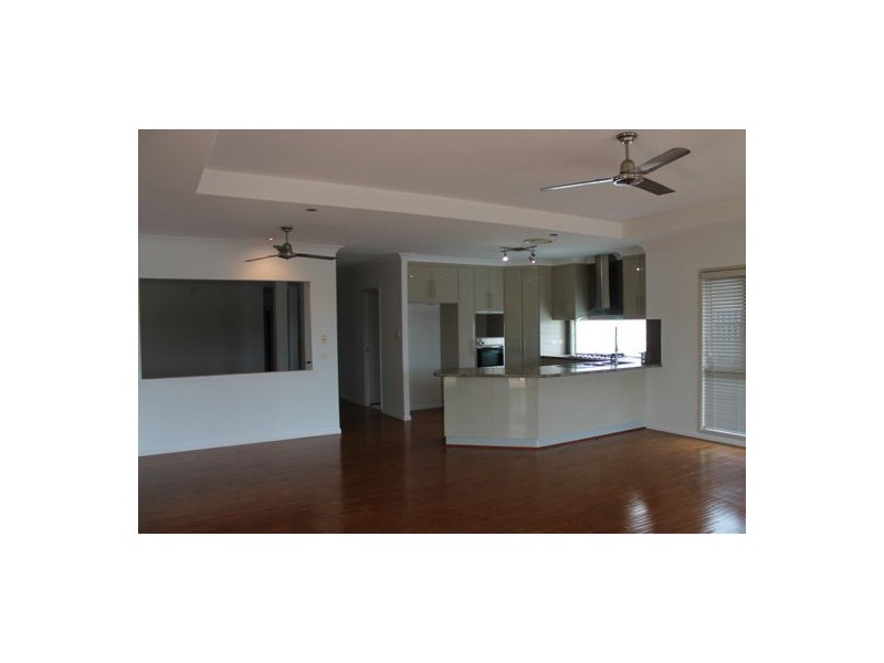 18 Portside Place, Shoal Point QLD 4750