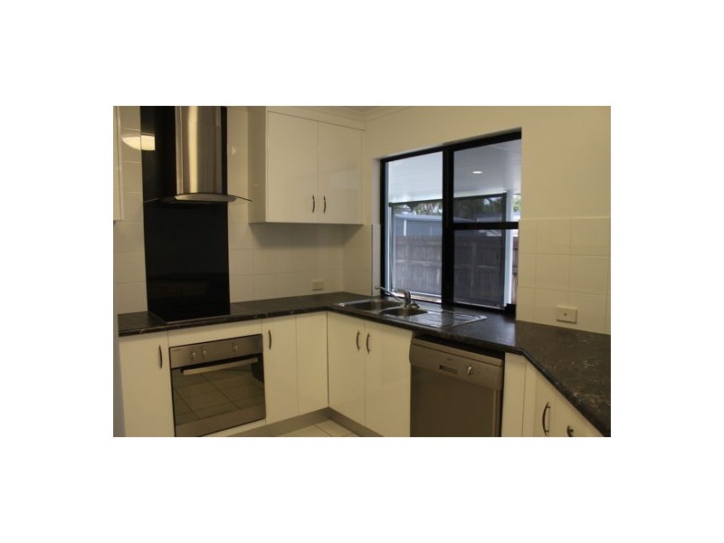 7 Donaldson Street, West Mackay QLD 4740
