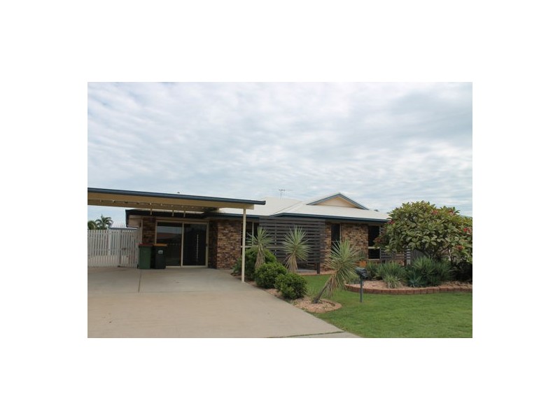 42 Ben Nevis Street, Beaconsfield QLD 4740