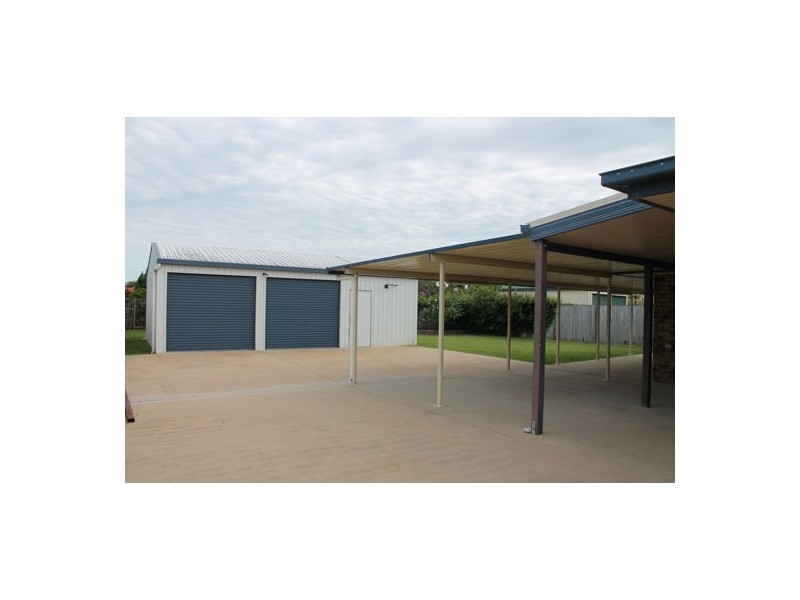 42 Ben Nevis Street, Beaconsfield QLD 4740