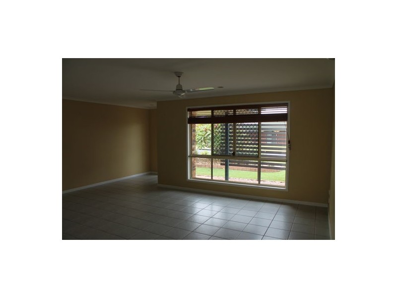 42 Ben Nevis Street, Beaconsfield QLD 4740