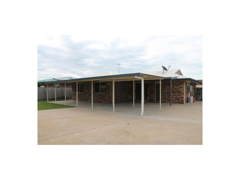 42 Ben Nevis Street, Beaconsfield QLD 4740