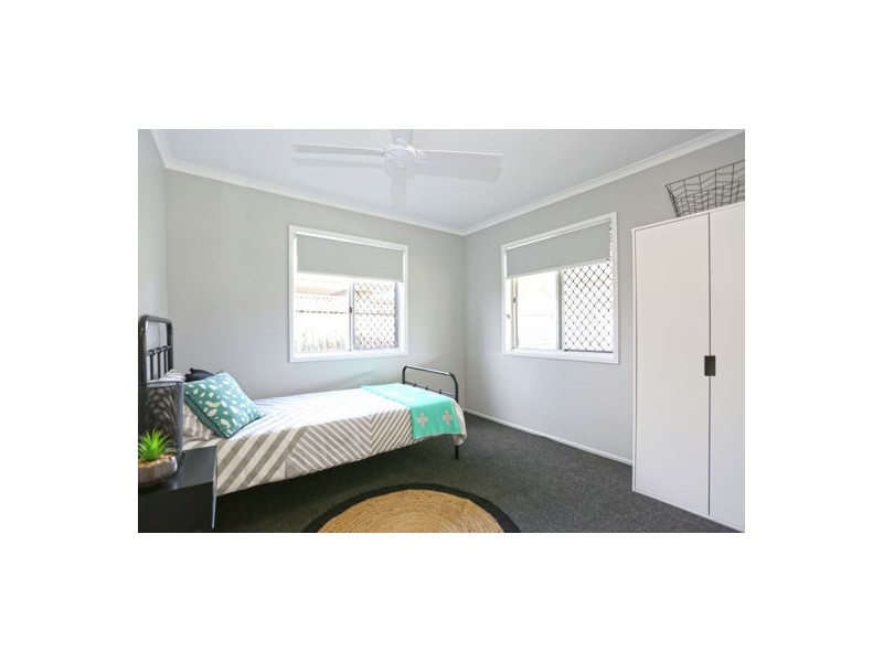 24 Peatey Street, Andergrove QLD 4740