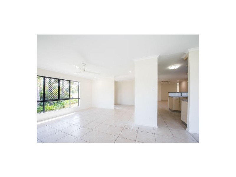 30 Robinson Ave, Walkerston QLD 4751
