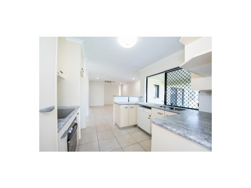 30 Robinson Ave, Walkerston QLD 4751