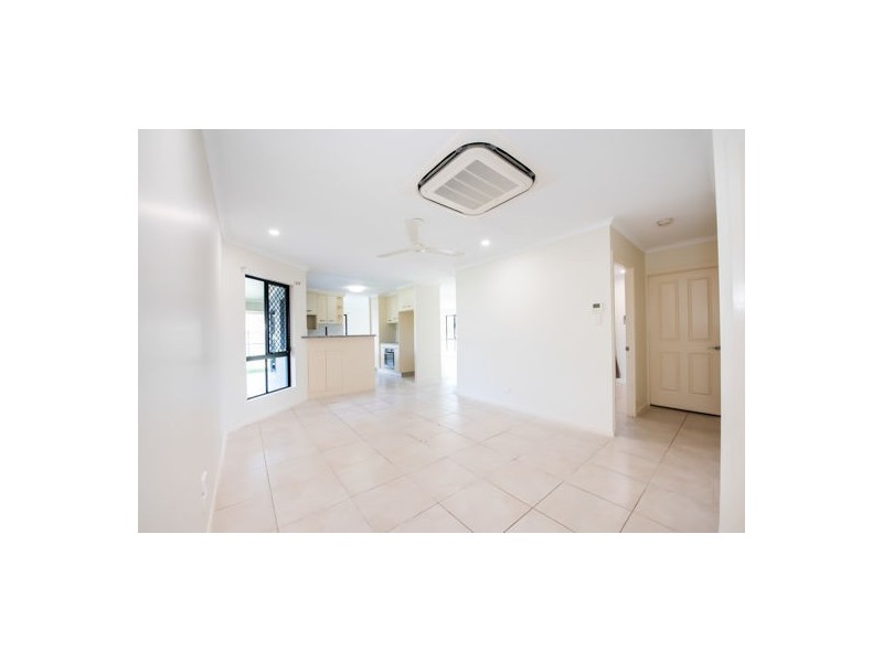30 Robinson Ave, Walkerston QLD 4751