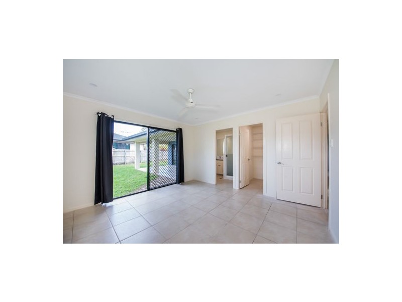 30 Robinson Ave, Walkerston QLD 4751