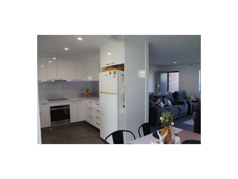 4 Katherine Court, Andergrove QLD 4740
