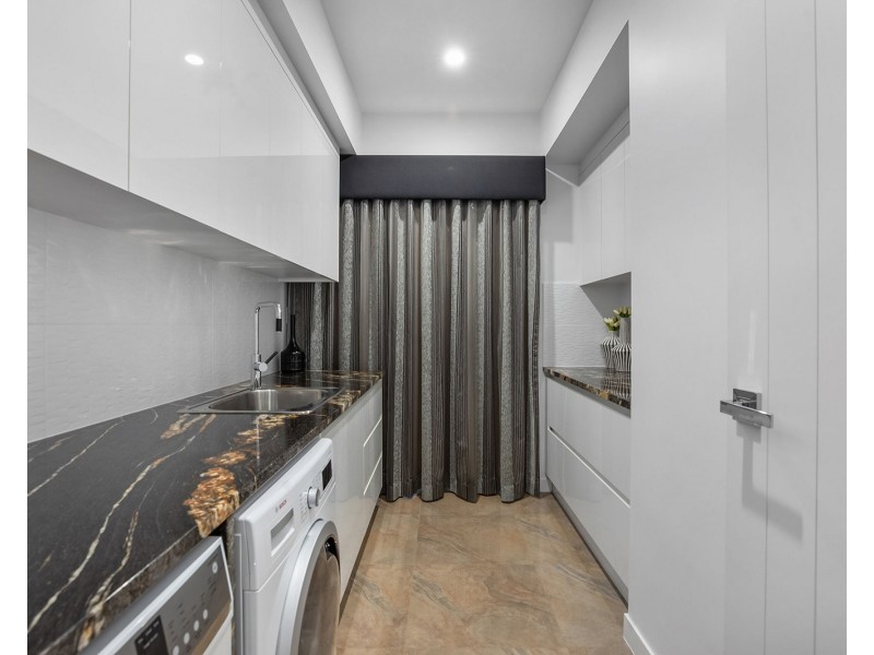 19 Joseph Court, Glenella QLD 4740