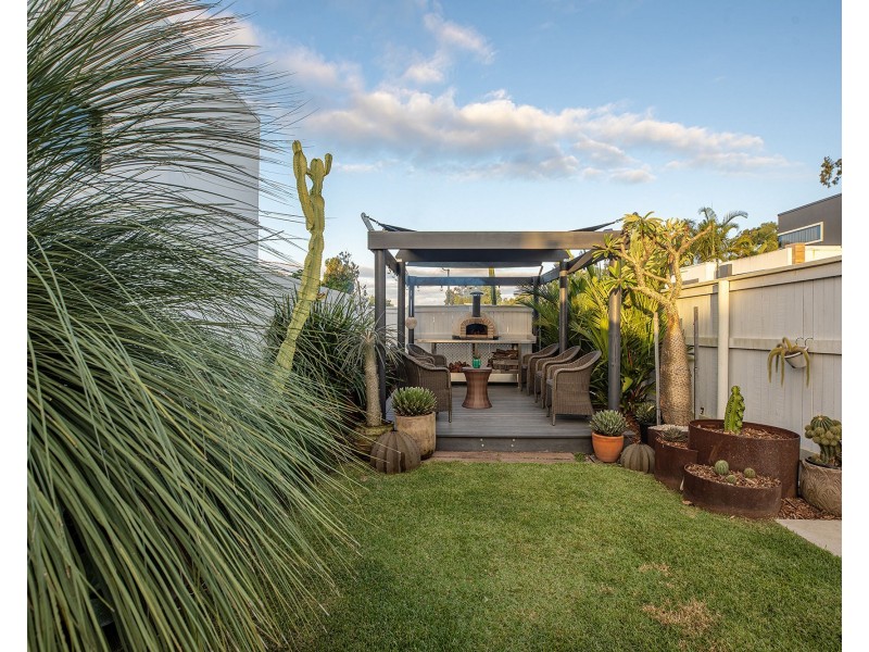 19 Joseph Court, Glenella QLD 4740