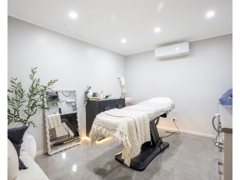 19 Joseph Court, Glenella QLD 4740