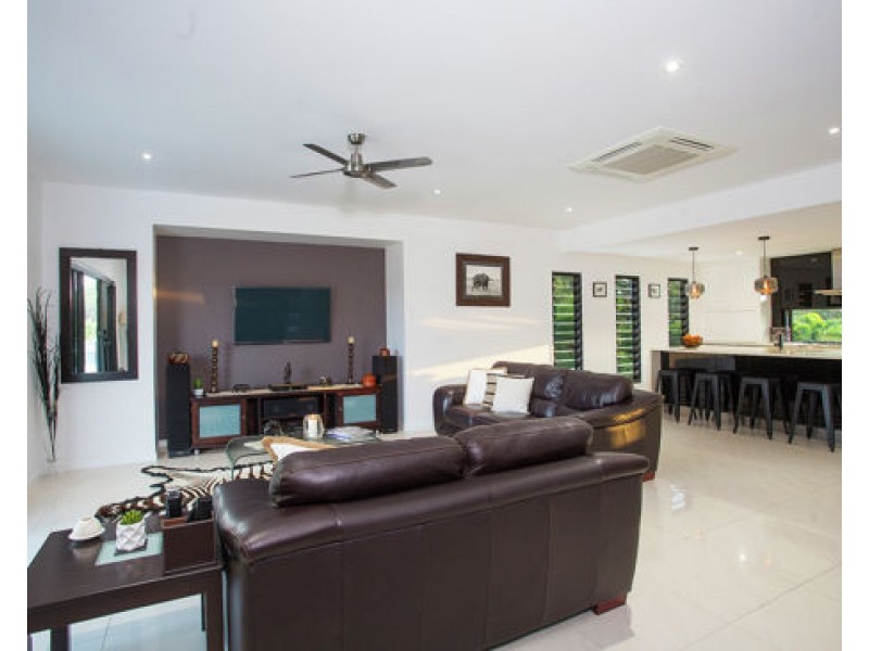 16 Turtle Place, Blacks Beach QLD 4740