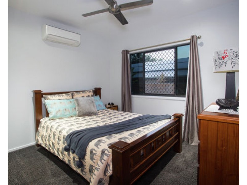 16 Turtle Place, Blacks Beach QLD 4740
