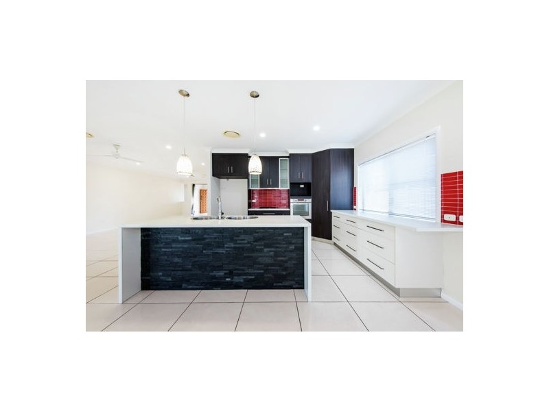 87 Victor Avenue, Glenella QLD 4740