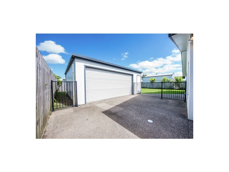 87 Victor Avenue, Glenella QLD 4740