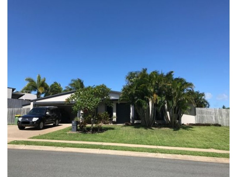 17 McAlary Drive, Blacks Beach QLD 4740