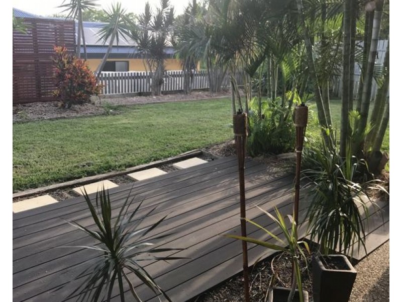 17 McAlary Drive, Blacks Beach QLD 4740