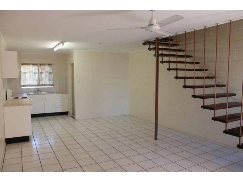 10 & 4 & 5/27 Prospect Street, Mackay QLD 4740