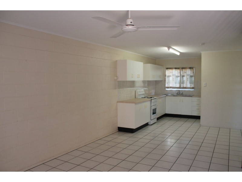 10 & 4 & 5/27 Prospect Street, Mackay QLD 4740