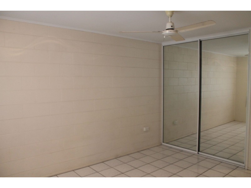 10 & 4 & 5/27 Prospect Street, Mackay QLD 4740