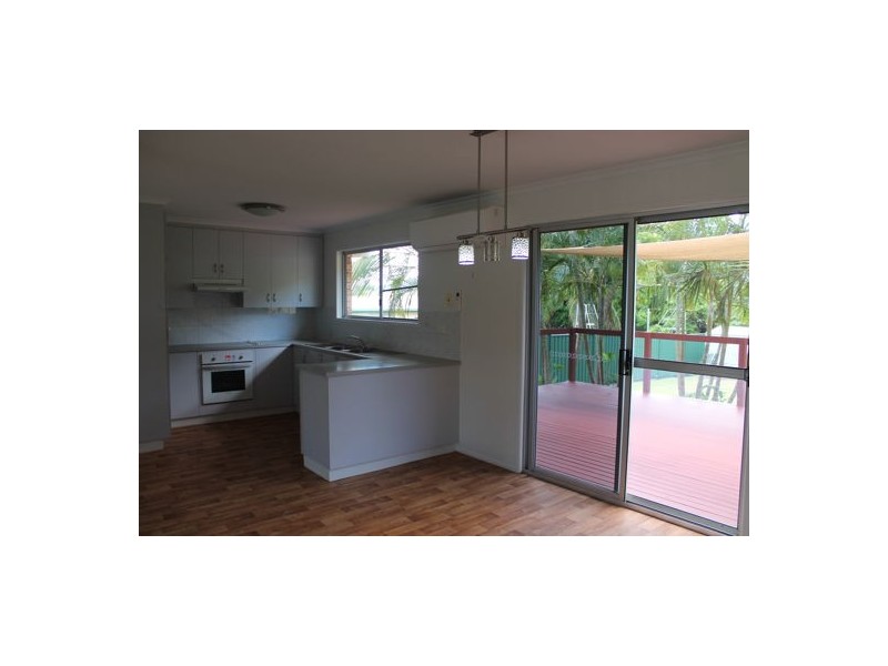 11 Grevillea Drive, Glenella QLD 4740
