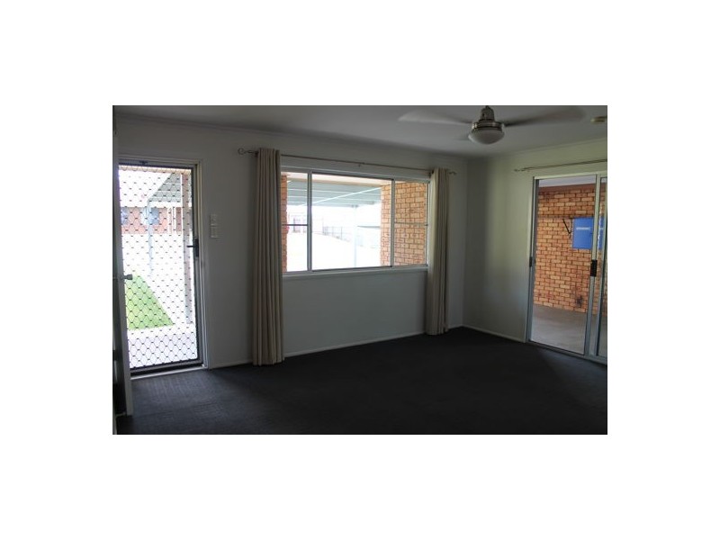 11 Grevillea Drive, Glenella QLD 4740