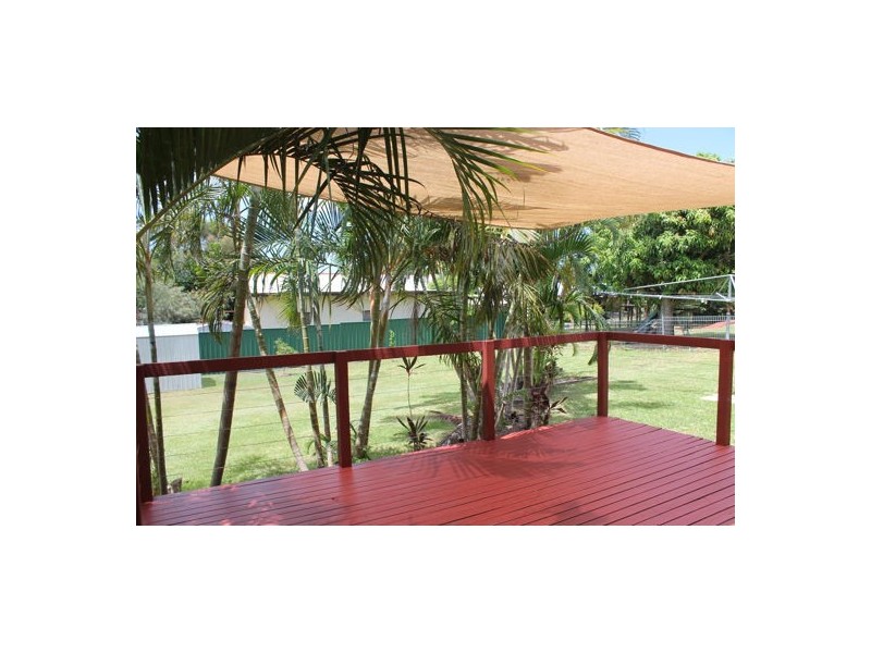 11 Grevillea Drive, Glenella QLD 4740