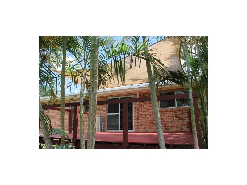 11 Grevillea Drive, Glenella QLD 4740
