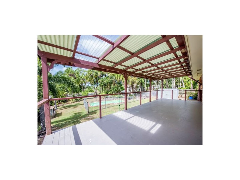 10 Kinnon Street, Glenella QLD 4740